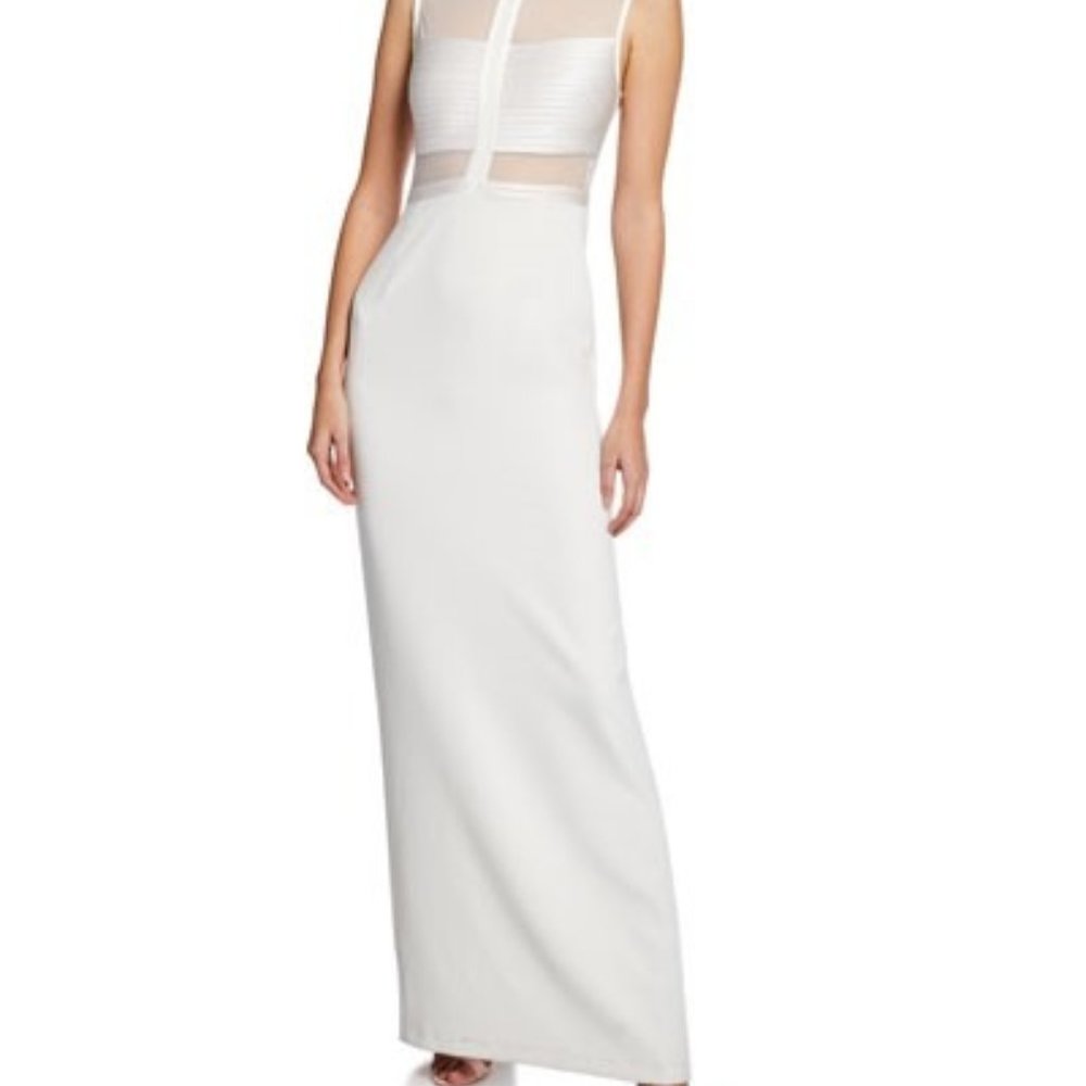 SLEEVELESS HIGH NECK GOWN WI size 8
